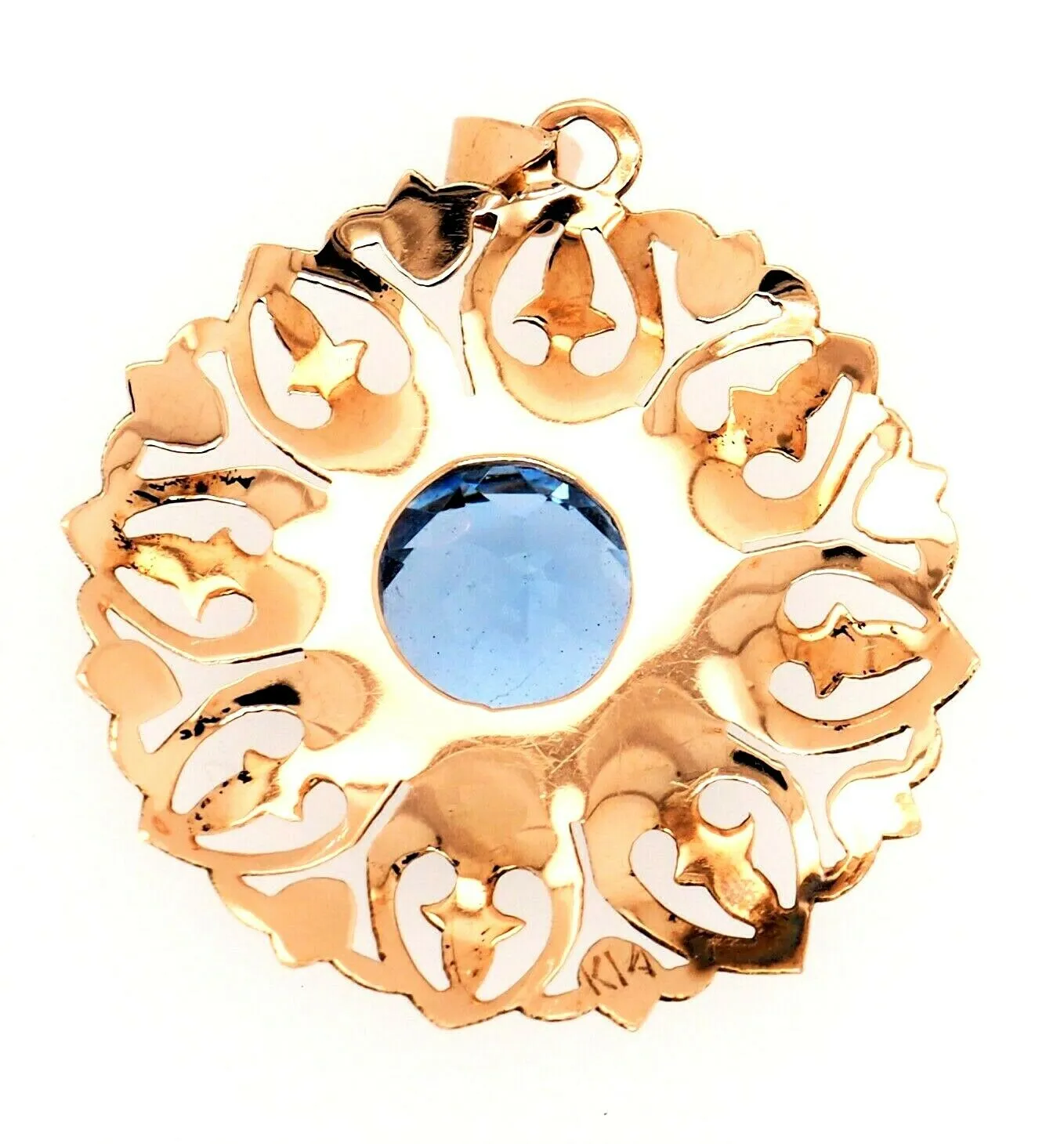 9ct Yellow Gold Blue Paste Vintage Pendant