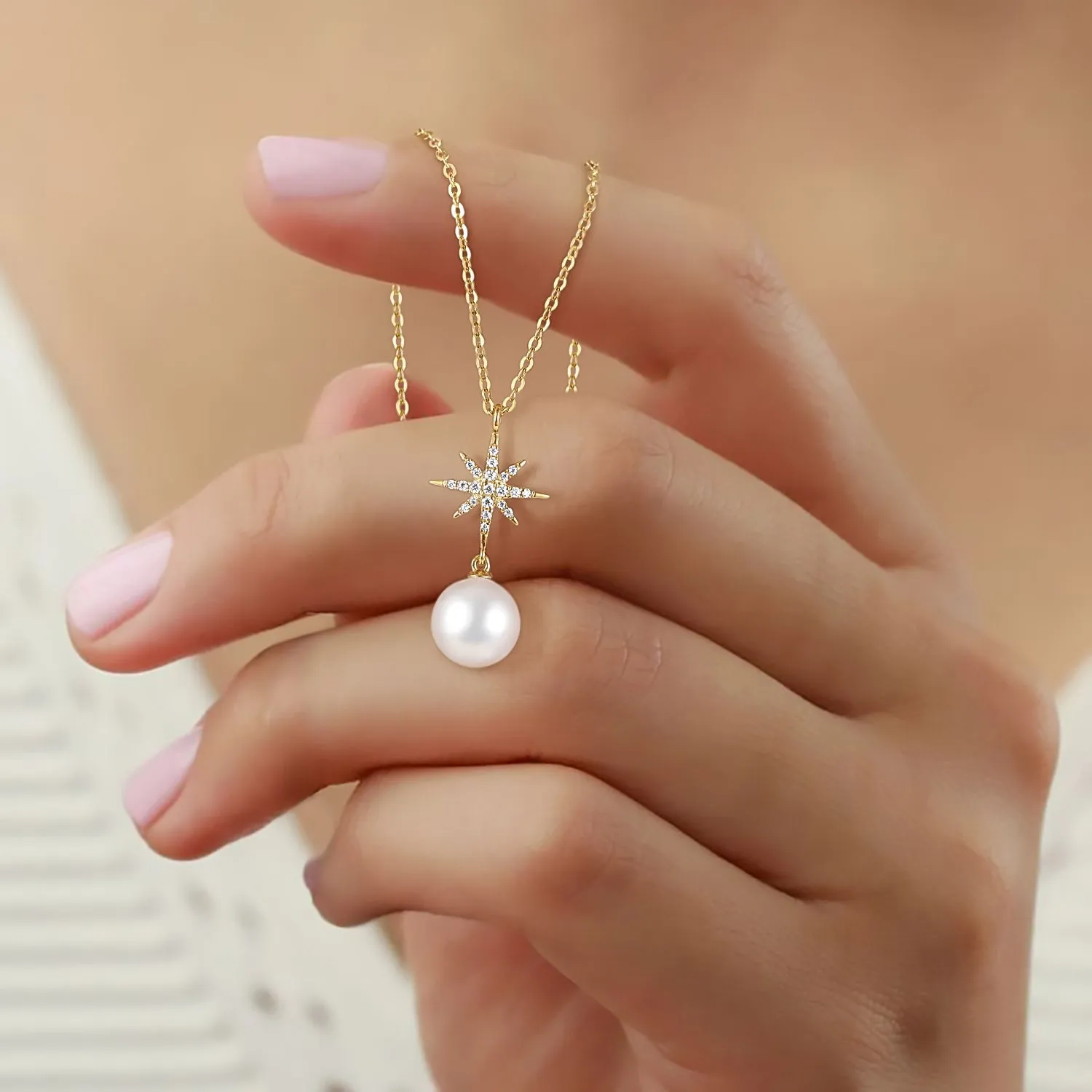 Freshwater Pearl Pendant with Star