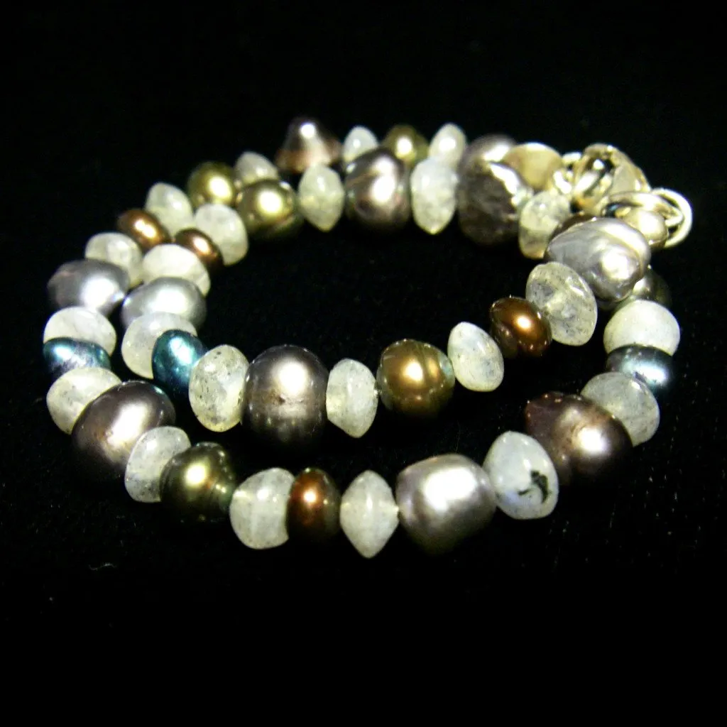 Labradorite & Black Pearl Bracelet