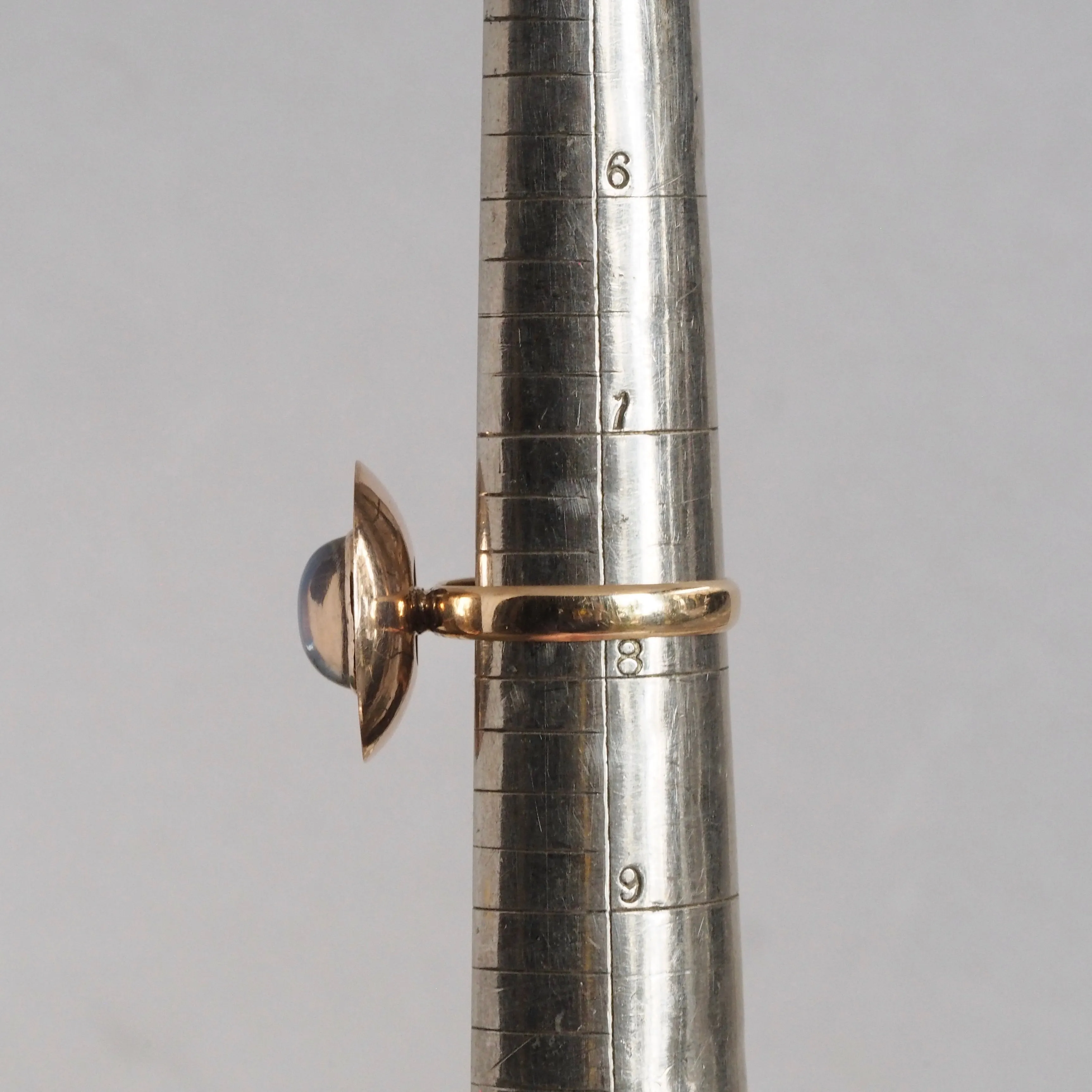 Midcentury Modern Mirrored 9k Gold Moonstone Ring