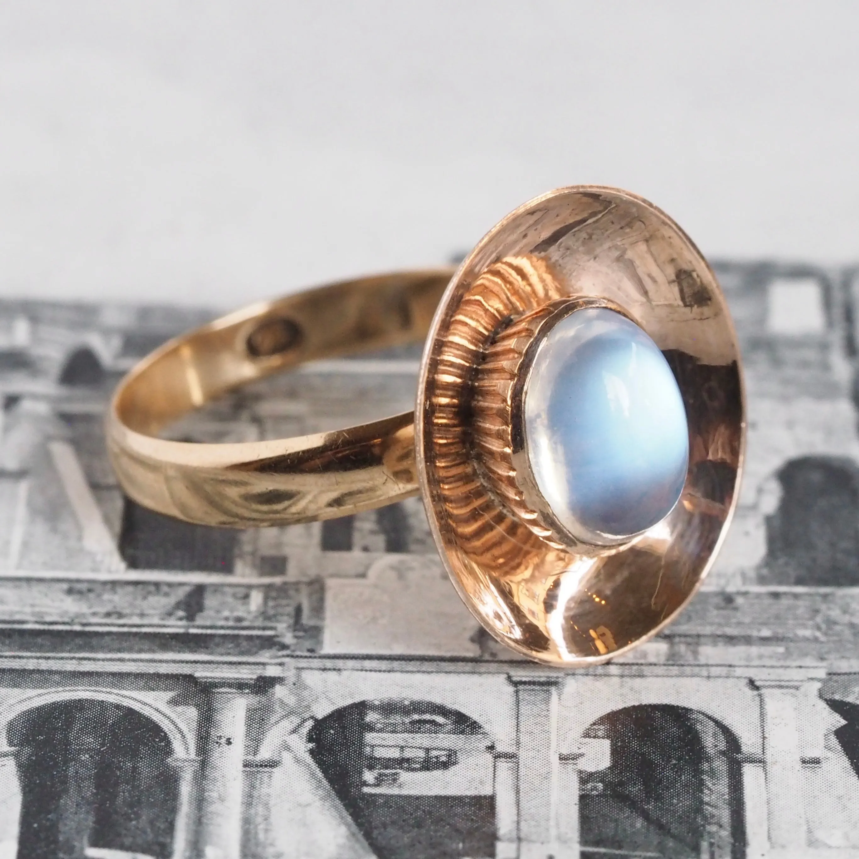 Midcentury Modern Mirrored 9k Gold Moonstone Ring