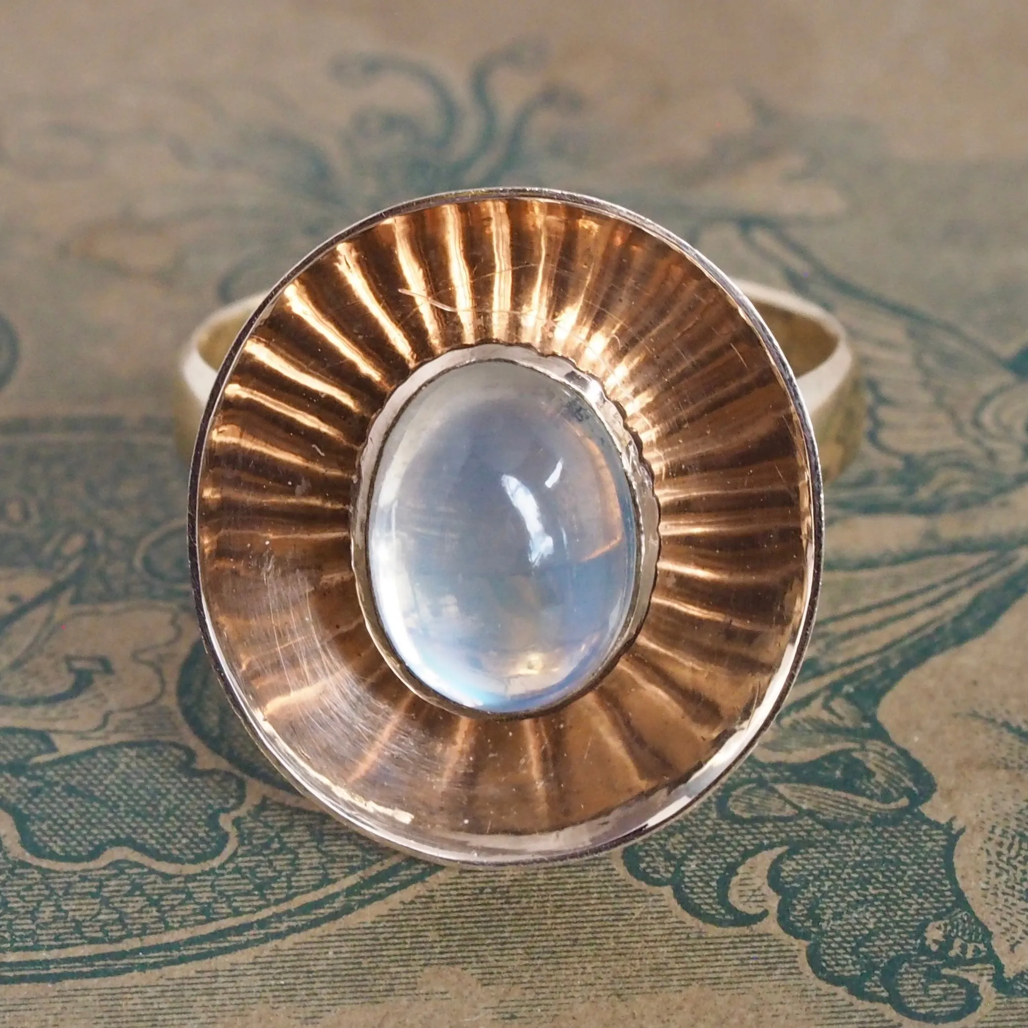 Midcentury Modern Mirrored 9k Gold Moonstone Ring