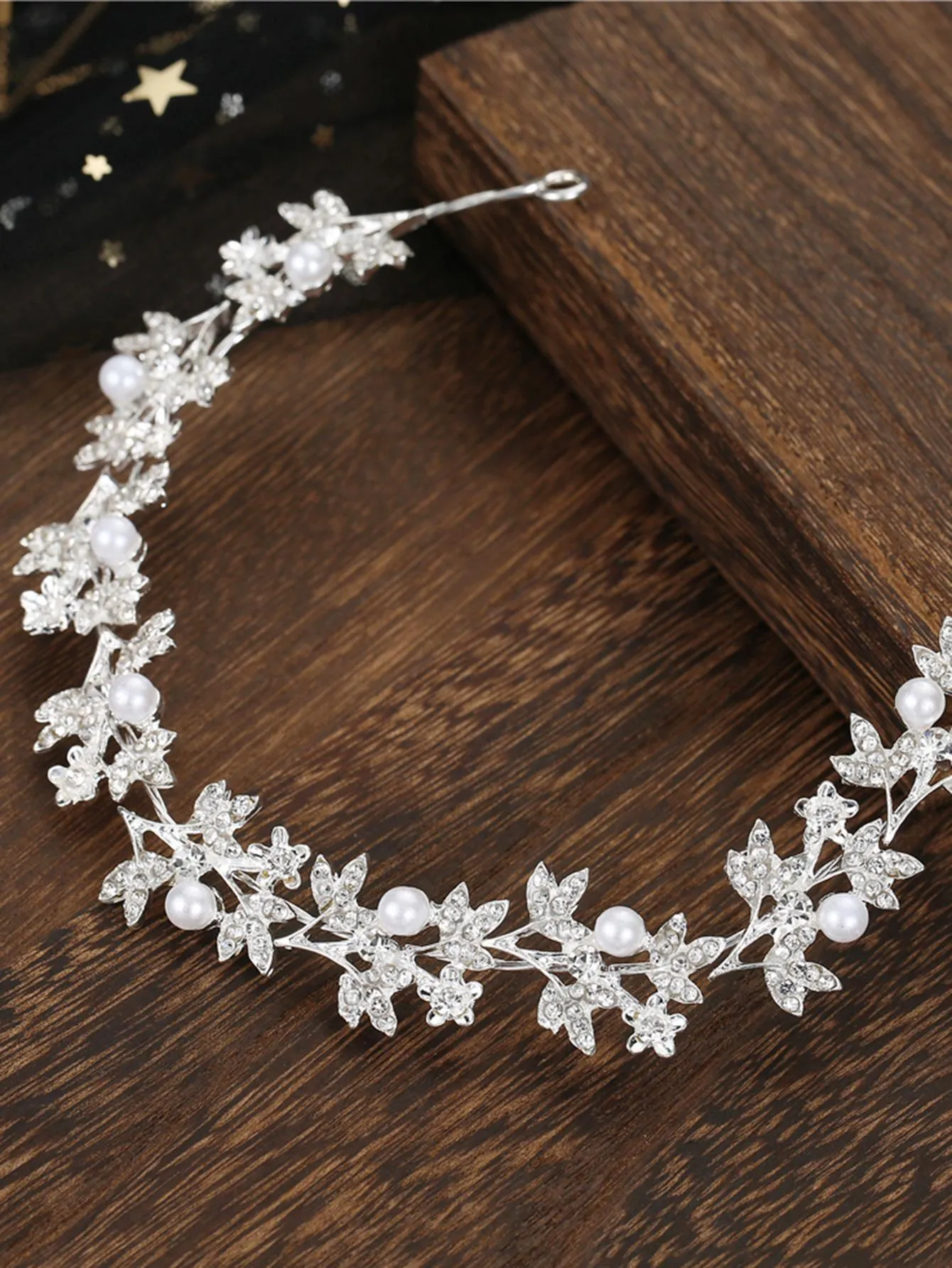 Sølv-Krystal Hårsmykke med Blomster / Diadem