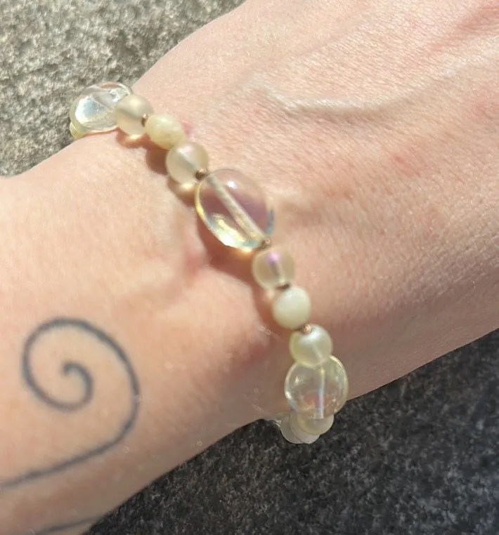 Sunny side magnetic bracelet