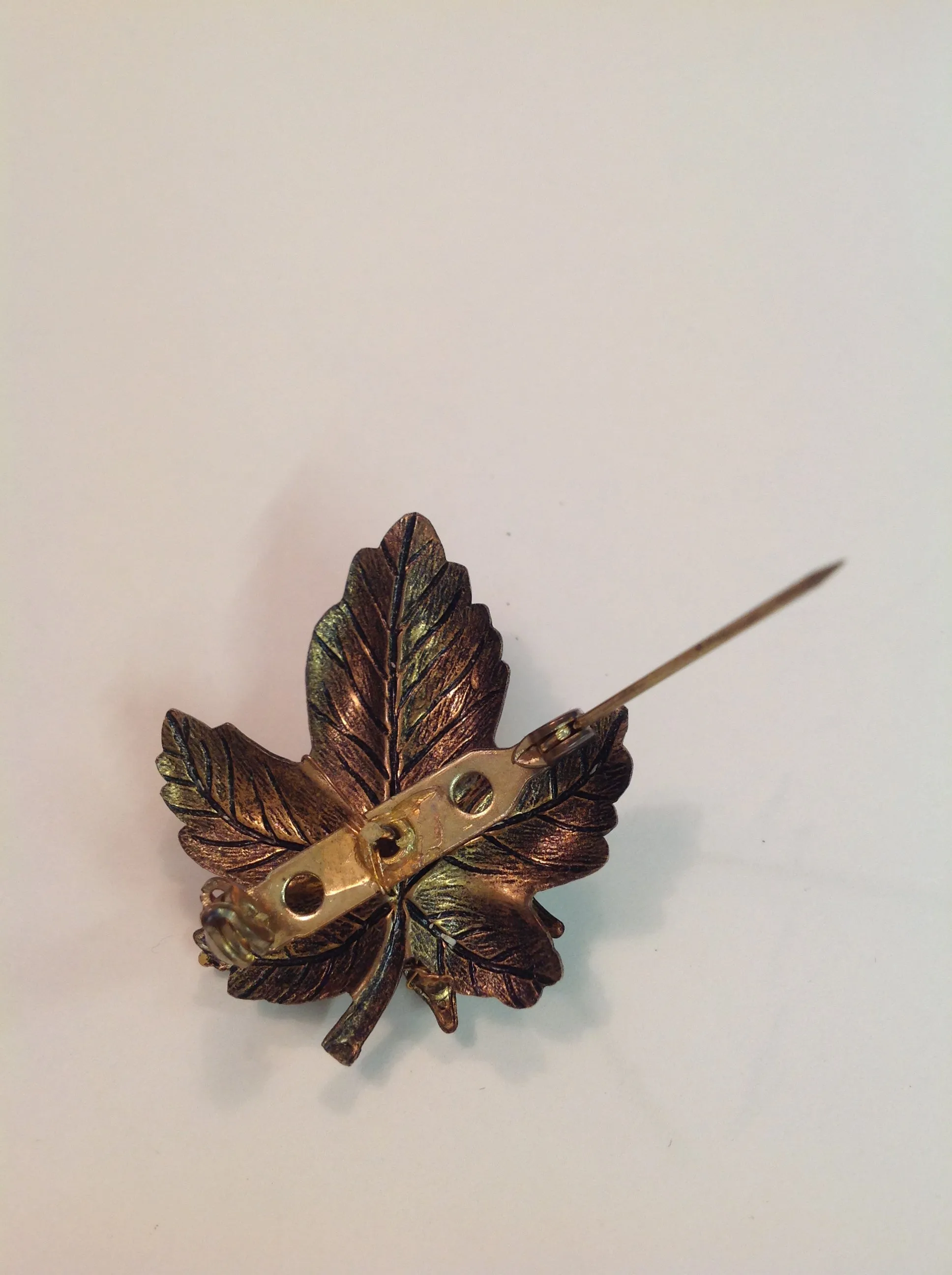 Vintage Goldtone Rhinestone Oak Leaf Flower Seed Nesting Cherub Brass Effect Brooch Pin