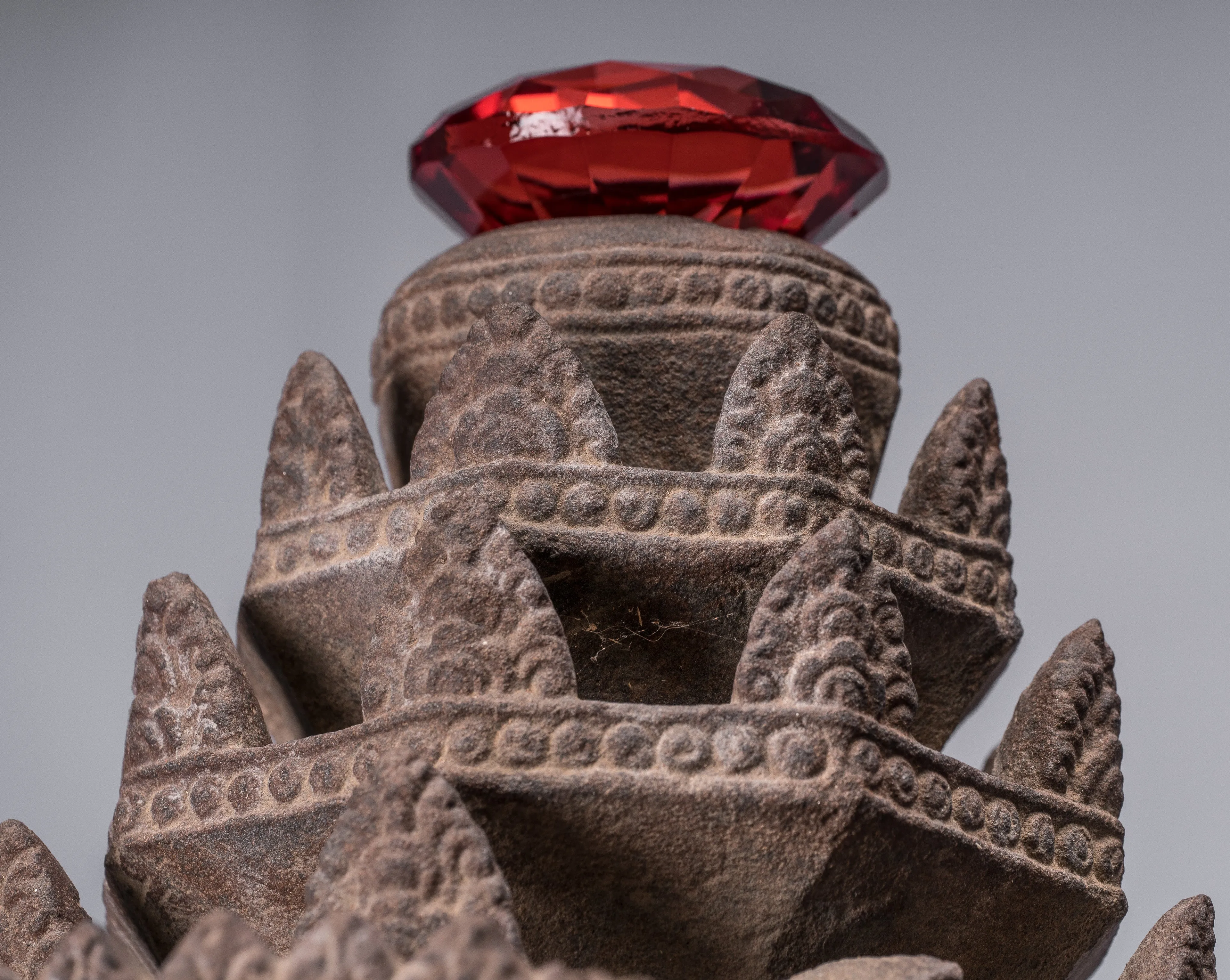 Vishnu Statue - Antique Banteay Srei Style Stone Mounted Khmer Vishnu Head - 56cm / 22"
